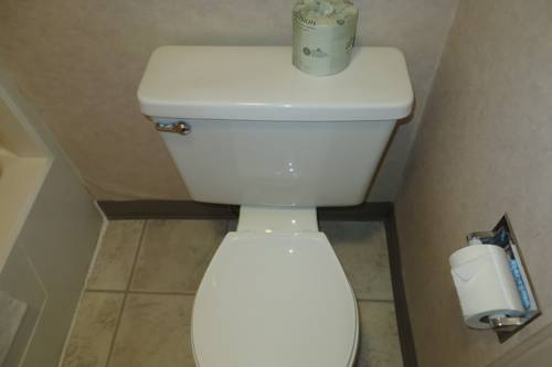 Imagen de la habitación del Hotel Knights Inn Canton, North Canton. Foto 5