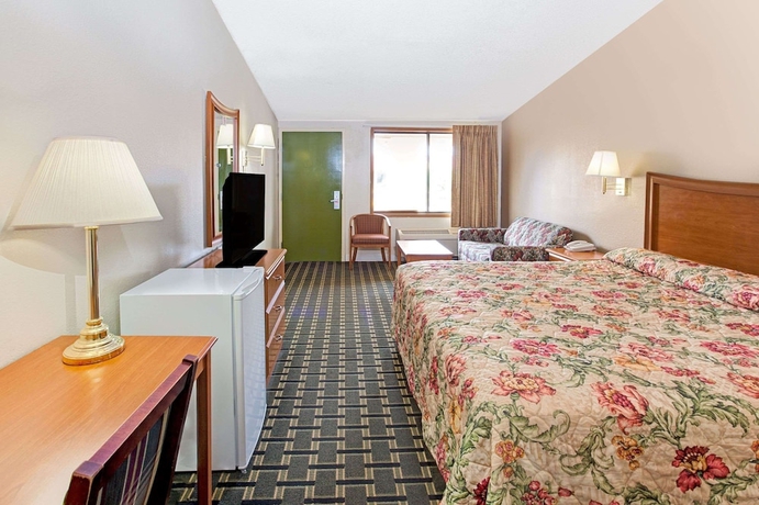 Imagen de la habitación del Hotel Knights Inn Cartersville. Foto 13