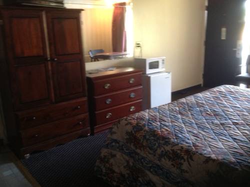 Imagen de la habitación del Hotel Knights Inn - Cayce. Foto 13
