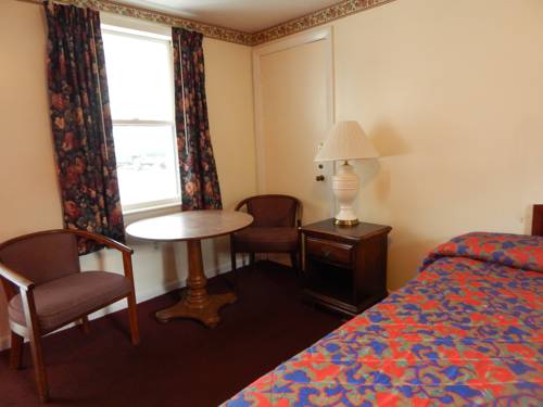 Imagen general del Hotel Knights Inn Centerville Cape Cod Area. Foto 1