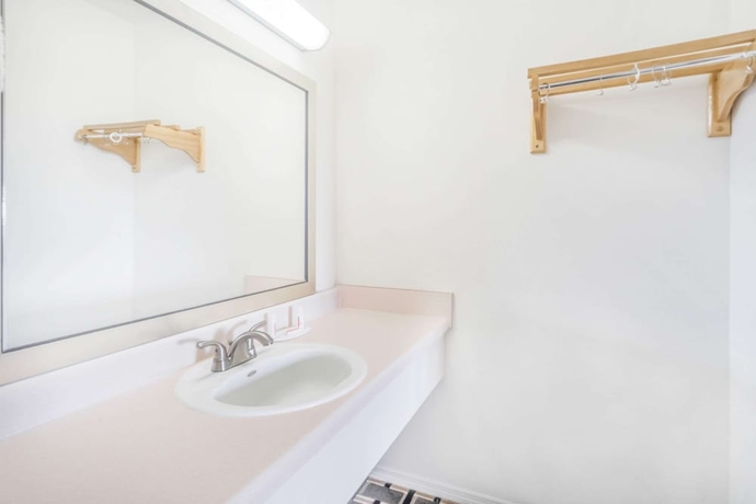 Imagen de la habitación del Hotel Knights Inn Chattanooga. Foto 9