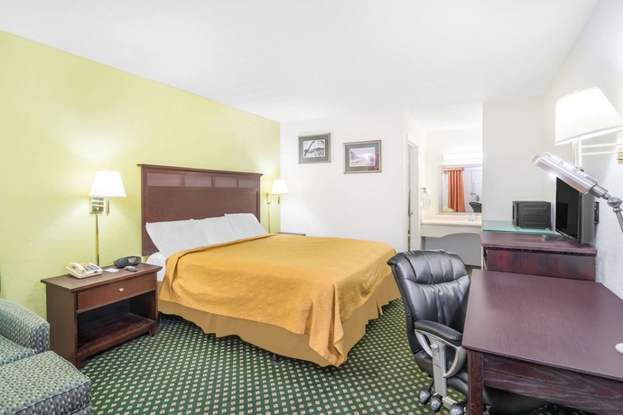 Imagen de la habitación del Hotel Knights Inn Chattanooga. Foto 13