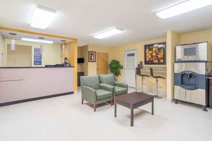 Imagen de los interiores del Hotel Knights Inn Chattanooga. Foto 17