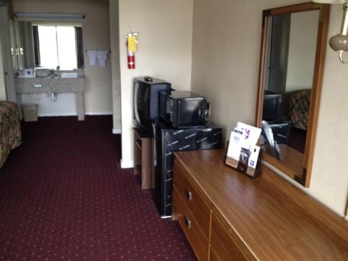 Imagen de la habitación del Hotel Knights Inn - Cleveland. Foto 13