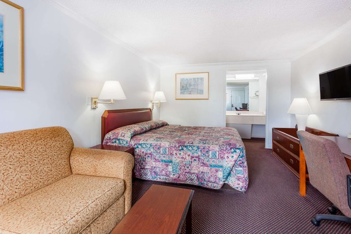 Imagen de la habitación del Hotel Knights Inn Columbia. Foto 4