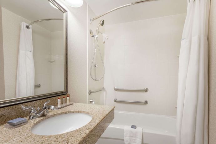 Imagen de la habitación del Hotel Knights Inn Columbia. Foto 8