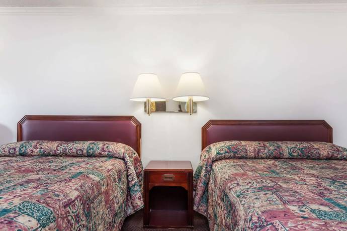 Imagen de la habitación del Hotel Knights Inn Columbia. Foto 10