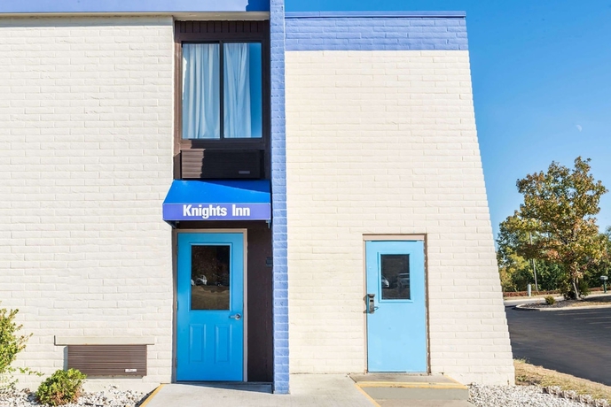 Imagen general del Hotel Knights Inn Dayton at Poe Ave. Foto 1