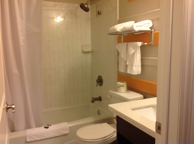 Imagen de la habitación del Hotel Knights Inn Downtown Los Angeles. Foto 6