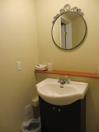 Imagen de la habitación del Hotel Knights Inn Edmonton. Foto 13