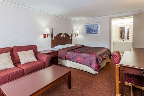 Imagen de la habitación del Hotel Knights Inn Farmington Hills. Foto 6