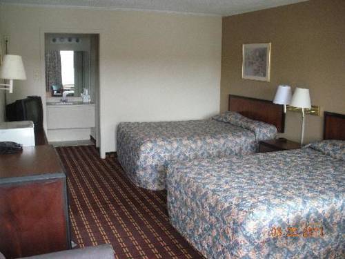 Imagen de la habitación del Hotel Knights Inn Fayetteville. Foto 8