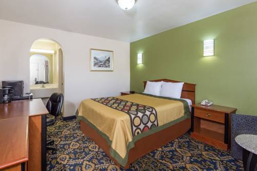 Imagen de la habitación del Hotel Knights Inn Franklin Ave Waco. Foto 7