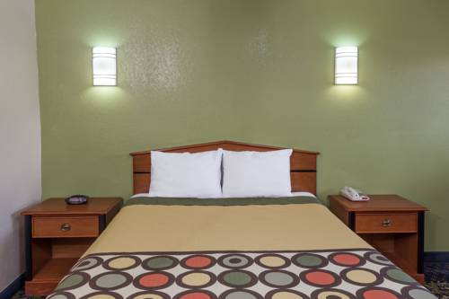 Imagen de la habitación del Hotel Knights Inn Franklin Ave Waco. Foto 8