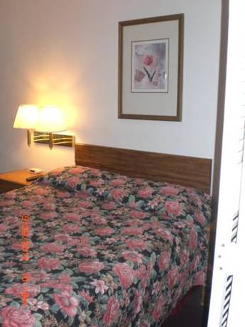 Imagen de la habitación del Hotel Knights Inn Grand Blanc. Foto 8