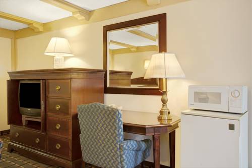 Imagen de la habitación del Hotel Knights Inn Greensburg. Foto 6