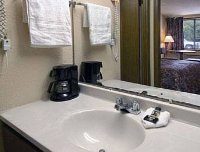 Imagen de la habitación del Hotel Knights Inn Greenville, Nc. Foto 2