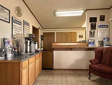 Imagen de la habitación del Hotel Knights Inn Greenville, Nc. Foto 6