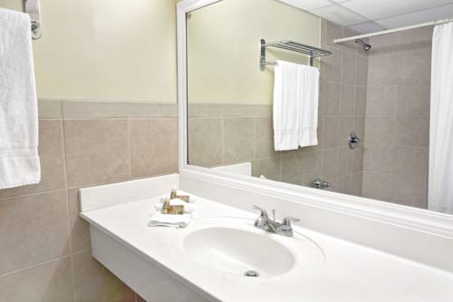 Imagen de la habitación del Hotel Knights Inn Hallandale. Foto 3