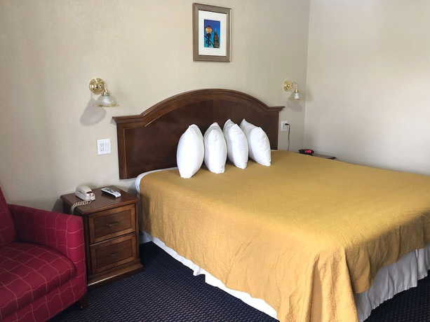Imagen de la habitación del Hotel Knights Inn Harrisonville. Foto 4