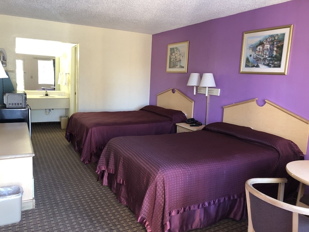 Imagen de la habitación del Hotel Knights Inn Jacksonville. Foto 9