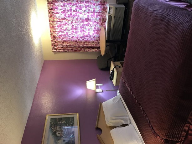 Imagen de la habitación del Hotel Knights Inn Jacksonville. Foto 12