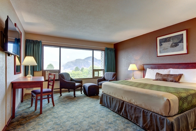 Imagen de la habitación del Hotel Knights Inn Kamloops. Foto 14