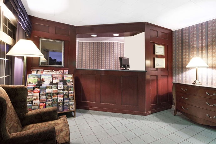 Imagen de los interiores del Hotel Knights Inn Kingston. Foto 17