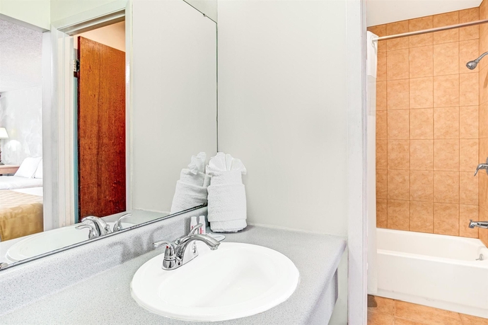 Imagen de la habitación del Hotel Knights Inn Kissimmee. Foto 3