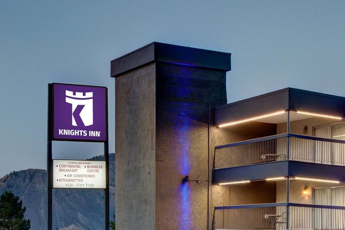 Imagen de los exteriores del Hotel Knights Inn Lake City. Foto 6