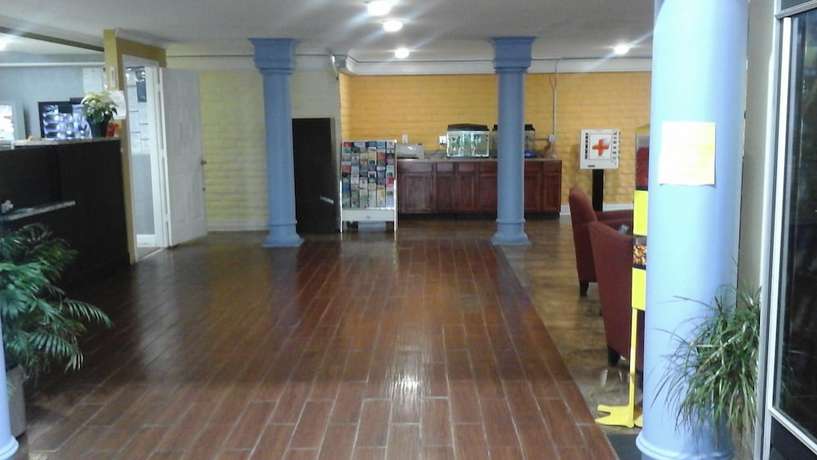 Imagen de los interiores del Hotel Knights Inn Lithonia. Foto 17