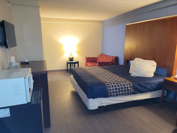 Imagen de la habitación del Hotel Knights Inn Lithonia. Foto 8