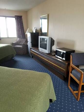 Imagen de la habitación del Hotel Knights Inn Mackinaw City. Foto 6
