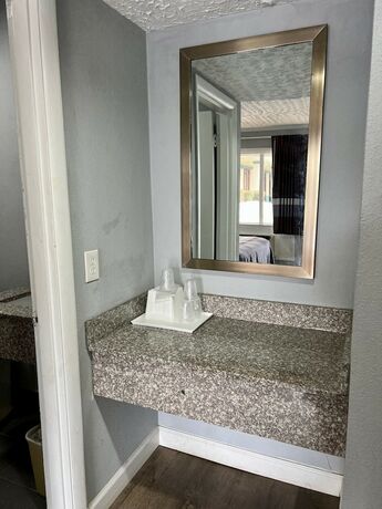 Imagen de la habitación del Hotel Knights Inn Madison Heights, Va. Foto 13