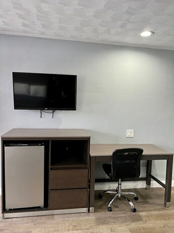 Imagen de la habitación del Hotel Knights Inn Madison Heights, Va. Foto 17