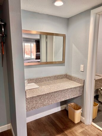 Imagen de la habitación del Hotel Knights Inn Madison Heights, Va. Foto 18