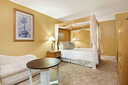 Imagen de la habitación del Hotel Knights Inn Midland, On. Foto 8