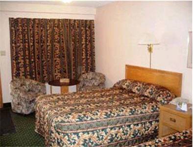 Imagen de la habitación del Hotel Knights Inn Midland, On. Foto 12