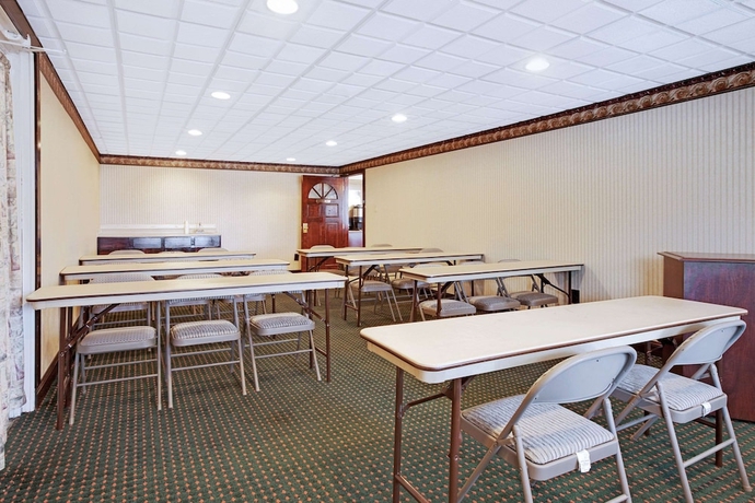 Imagen de los interiores del Hotel Knights Inn Mount Laurel. Foto 17