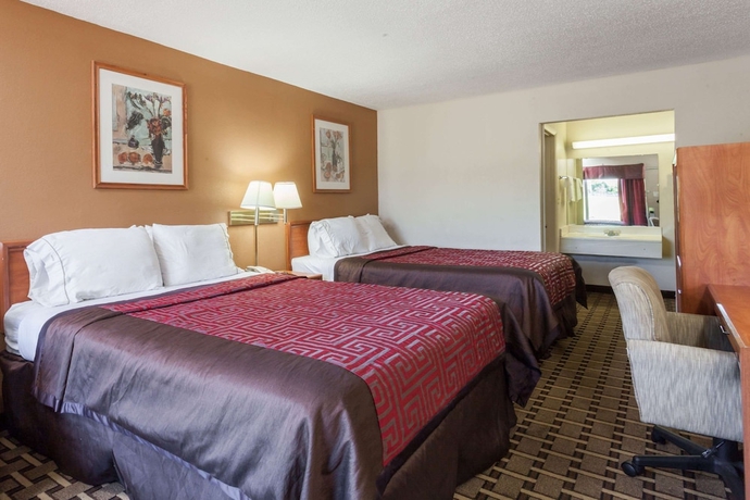 Imagen de la habitación del Hotel Knights Inn Murfreesboro. Foto 4