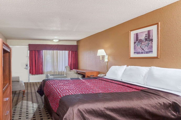Imagen de la habitación del Hotel Knights Inn Murfreesboro. Foto 5