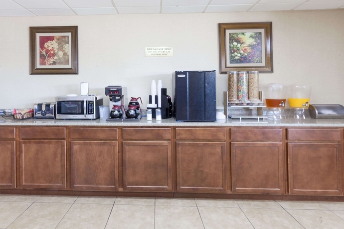 Imagen de los interiores del Hotel Knights Inn Murfreesboro. Foto 10