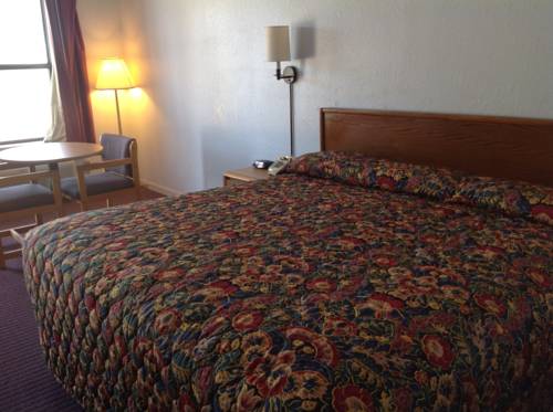 Imagen de la habitación del Hotel Knights Inn Muskogee. Foto 2