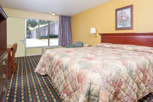 Imagen de la habitación del Hotel Knights Inn Nashville Antioch. Foto 8