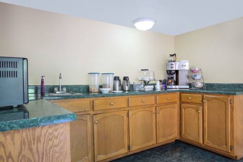 Imagen de la habitación del Hotel Knights Inn Nashville Antioch. Foto 12