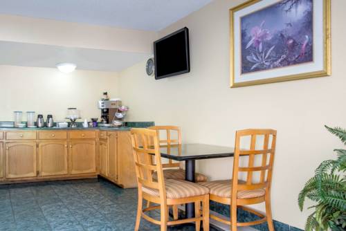 Imagen de la habitación del Hotel Knights Inn Nashville Antioch. Foto 14