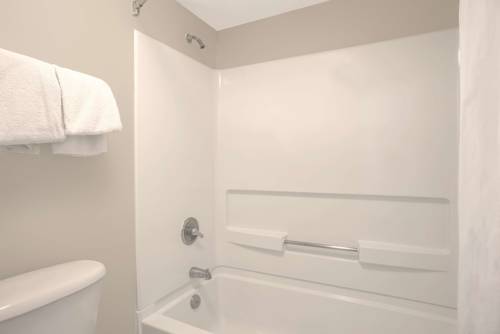 Imagen de la habitación del Hotel Knights Inn Nashville Antioch. Foto 15