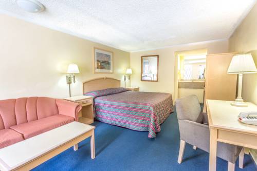 Imagen de la habitación del Hotel Knights Inn Norcross. Foto 6