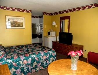 Imagen de la habitación del Hotel Knights Inn Ontario. Foto 3