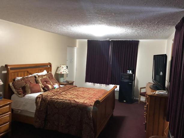 Imagen de la habitación del Hotel Knights Inn Oswego East. Foto 4